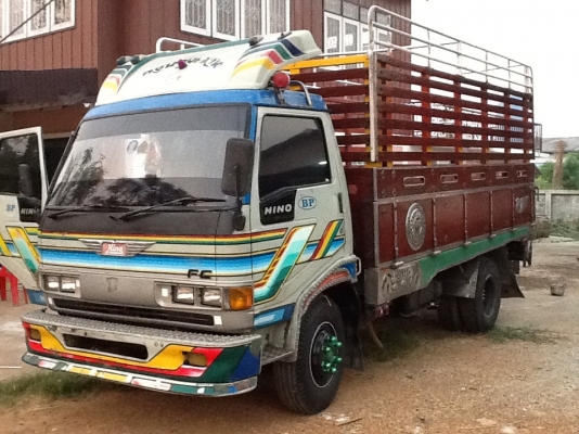 ขายหกล้อฮีโน่FC เครื่อง120แรงรถปี38กระบะไม้ยาว4.30เมตรแอร์พร้อมสวยจริงคับ