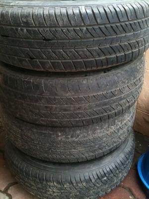 ขายยาง ขอบ 13 พร้อมกระทะ 4/100 ขายยาง ขอบ 13 พร้อมกระทะ 4/100