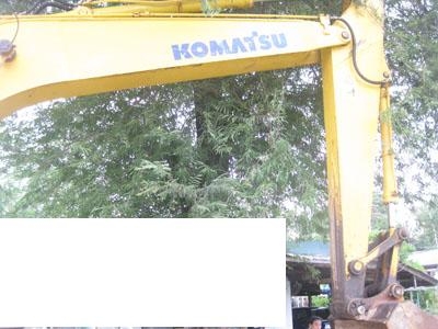 ขาย Komatsu PC 200-7 เอกสารอินวอยล์ ไฟ้ฟ้าครบแอร์เย็น โทร 088-4501277
