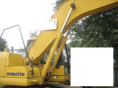 ขาย Komatsu PC 200-7 เอกสารอินวอยล์ ไฟ้ฟ้าครบแอร์เย็น โทร 088-4501277