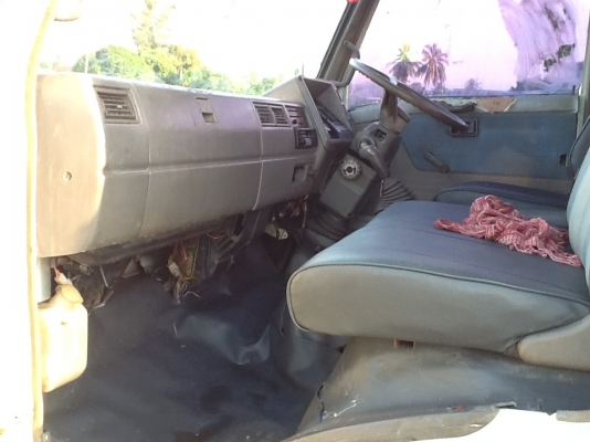 ขายรถหกล้อฮีโน่FC2Wเครื่อง120แรงหัวกับคัตชียาว4.30เมตรชุเปอร์เสี่ยแท้รถห้างแท้ๆๆ