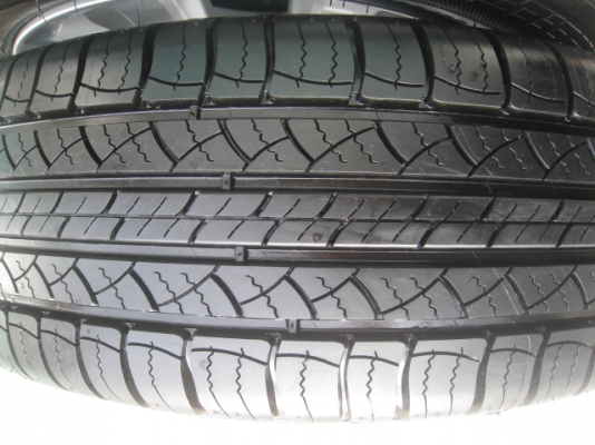 ขายล้อแม็ก Honda CRV G4 ถอดรถป้ายแดง 17"x6.5" et50 5รู114.3 + ยางปี 13 สนใจติดต่อ เล็กคลองสามครับ (081-3747940)