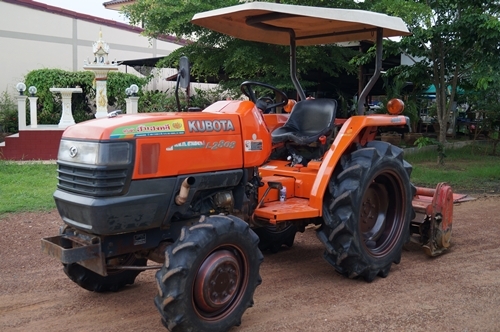 ขายรถไถ KUBOTA L2808 สภาพเดิม ๆ ดี ๆ ครับ