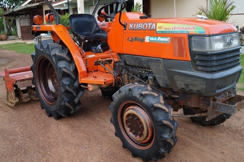 ขายรถไถ KUBOTA L2808 สภาพเดิม ๆ ดี ๆ ครับ