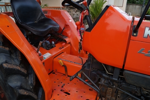 ขายรถไถ KUBOTA L2808 สภาพเดิม ๆ ดี ๆ ครับ