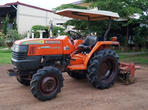 ขายรถไถ KUBOTA L2808 สภาพเดิม ๆ ดี ๆ ครับ