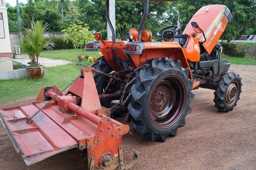 ขายรถไถ KUBOTA L2808 สภาพเดิม ๆ ดี ๆ ครับ
