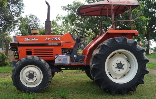 ขายรถไถ KUBOTA L1-295 ระบบ 4WD พวงมาลัยพาวเวอร์ ขายรถไถ KUBOTA L1-295 ระบบ 4WD พวงมาลัยพาวเวอร์