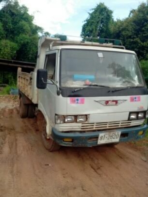 ต้องการขาย / รถ 6 ล้อดั้ม Hino KM 777