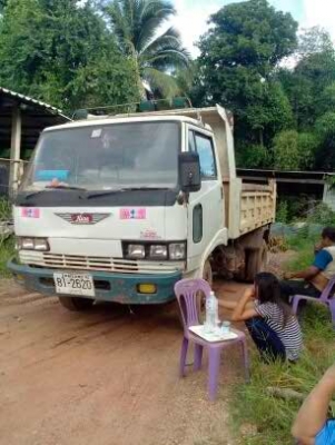 ต้องการขาย / รถ 6 ล้อดั้ม Hino KM 777 ต้องการขาย / รถ 6 ล้อดั้ม Hino KM 777