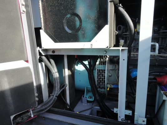 ขายเครื่องปั่นไฟ DCA 25 USI