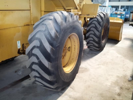 ขายรถตัก 910F ทำบุ้งกี๋ใหม่  สนใจติดต่อสอบถามได้ค่ะ 087-3310254 ค่ะ