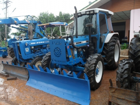 ขายแล้วคุณมติศักดิ์ รับรถไปแล้วครับ รถไถฟอร์ด6810 เทอร์โบ 2เพลา คาราโร่ ขอบคุณมากครับ