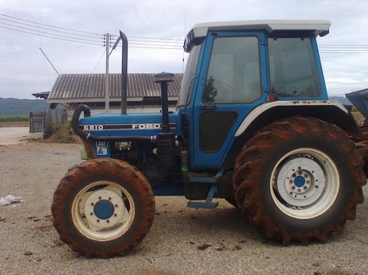 ขายแล้วคุณมติศักดิ์ รับรถไปแล้วครับ รถไถฟอร์ด6810 เทอร์โบ 2เพลา คาราโร่ ขอบคุณมากครับ