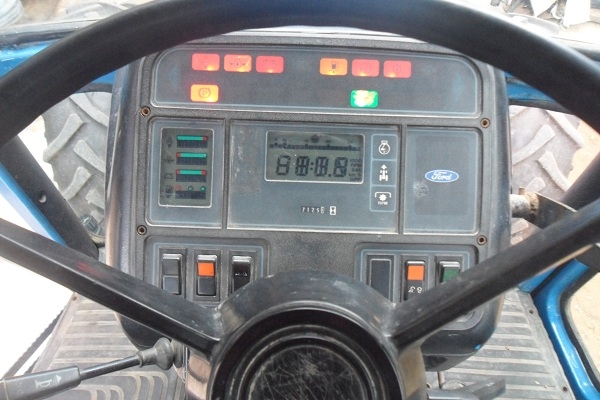 ขายแล้วคุณมติศักดิ์ รับรถไปแล้วครับ รถไถฟอร์ด6810 เทอร์โบ 2เพลา คาราโร่ ขอบคุณมากครับ