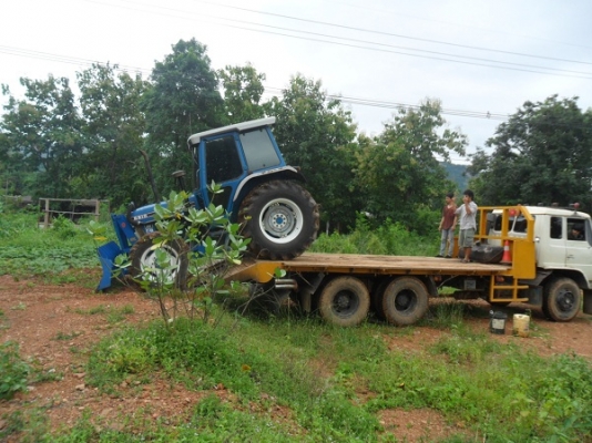 ขายแล้วคุณมติศักดิ์ รับรถไปแล้วครับ รถไถฟอร์ด6810 เทอร์โบ 2เพลา คาราโร่ ขอบคุณมากครับ