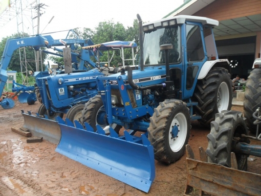 ขายแล้วคุณมติศักดิ์ รับรถไปแล้วครับ รถไถฟอร์ด6810 เทอร์โบ 2เพลา คาราโร่ ขอบคุณมากครับ