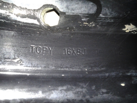 ขายล้อกระทะเหล็ก 16x8 off -40 ขายล้อกระทะเหล็ก 16x8 off -40