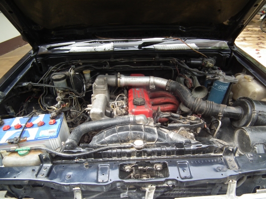 ขายกระบะนิสสัน Big M  ปี 93 หน้าลาว เครื่องแดง ละเอียด ทะเบียนเต็มพร้อมโอน