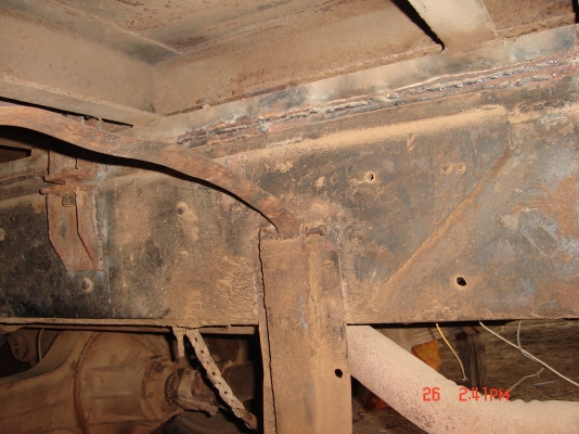 ขายรถเทลเลอร์บรรทุกรถเกี่ยว เครื่องยนต์ isuzu 6bf1 170 แรง  พวงมาลัยพาวเวอร์