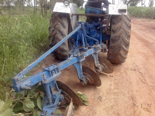 ขายรถไถ   FORD   77     T3