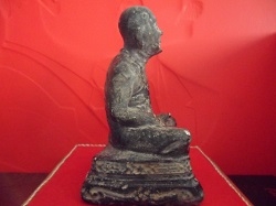 พระบูชาหลวงปู่ทวด หน้าตัก ๓ นิ้ว เลขใต้ฐาน ๖๒๙ พร้อมจาร เหมาะแก่การบูชาเป็นอย่างยิ่ง