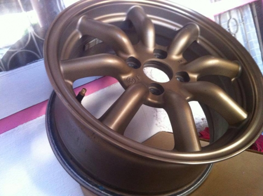 ขายล้อแม็ค กล้วย ขอบ15 กว้าง7นิ้ว 4/100