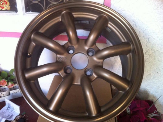 ขายล้อแม็ค กล้วย ขอบ15 กว้าง7นิ้ว 4/100