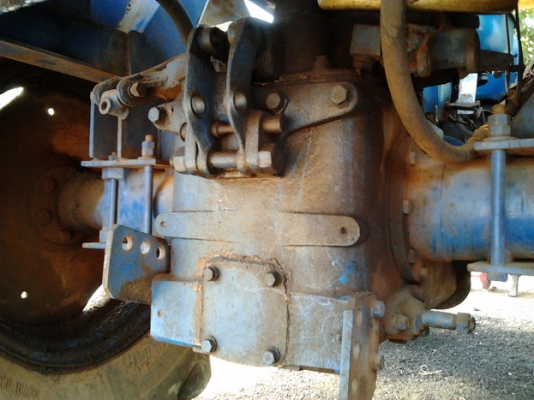 ***ขายแล้วครับขอบคุณ Truck2hand ***ปรับราคาขายรถไถพร้อมคีบ สภาพดี รถไถFORD6800 T2 เครื่องแน่นติดง่าย ปั๊มดี ยางดี4เส้นคานหน้าเปลี่ยนใหม่ ใหญ่กว่าเดิม พร้อมอุปกรณ์คีบ ของ อ.เกษตรรุ่งเรือง หนองกี่ คีบประมาณ2ปี ไม่เคยใ้ช้งานนอก คีบแต่งานเจ้่ของเอง สภาพสวย แข