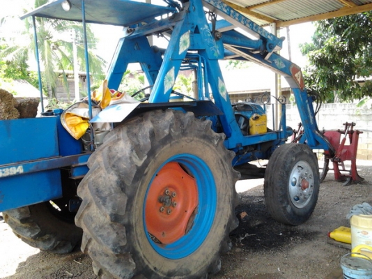 ***ขายแล้วครับขอบคุณ Truck2hand ***ปรับราคาขายรถไถพร้อมคีบ สภาพดี รถไถFORD6800 T2 เครื่องแน่นติดง่าย ปั๊มดี ยางดี4เส้นคานหน้าเปลี่ยนใหม่ ใหญ่กว่าเดิม พร้อมอุปกรณ์คีบ ของ อ.เกษตรรุ่งเรือง หนองกี่ คีบประมาณ2ปี ไม่เคยใ้ช้งานนอก คีบแต่งานเจ้่ของเอง สภาพสวย แข