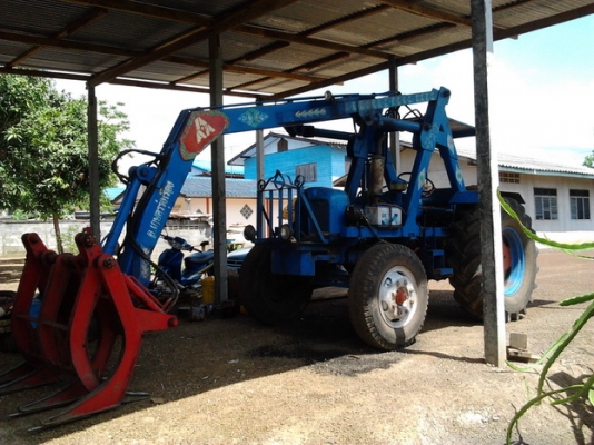 ***ขายแล้วครับขอบคุณ Truck2hand ***ปรับราคาขายรถไถพร้อมคีบ สภาพดี รถไถFORD6800 T2 เครื่องแน่นติดง่าย ปั๊มดี ยางดี4เส้นคานหน้าเปลี่ยนใหม่ ใหญ่กว่าเดิม พร้อมอุปกรณ์คีบ ของ อ.เกษตรรุ่งเรือง หนองกี่ คีบประมาณ2ปี ไม่เคยใ้ช้งานนอก คีบแต่งานเจ้่ของเอง สภาพสวย แข