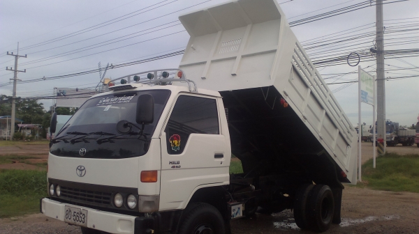 รถสวยสภาพเดิม ราคาถูก