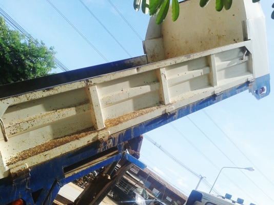 ขาย 6 ล้อดั้ม HINO FC 150 แรง (FC142A)(WO6D) ปี 42 ดั้มยิงหน้า คัซซีใหญ่ ๆ ช่วงล่างใหญ่ F หน้า+หลังแล้ว พวงมาลัยพาวเวอร์ สภาพสวยมาก พร้อมใช้งานสุดๆ ขาย 6 ล้อดั้ม HINO FC 150 แรง (FC142A)(WO6D) ปี 42 ดั้มยิงหน้า คัซซีใหญ่ ๆ ช่วงล่างใหญ่ F หน้า+หลังแล้ว พวงมาลัยพาวเวอร์ สภาพสวยมาก พร้อมใช้งานสุดๆ