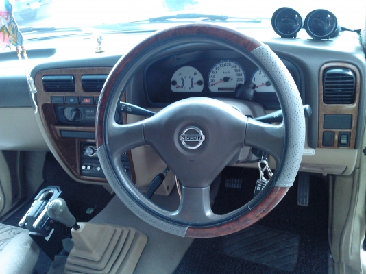 นิสสันฟรอนเทีย 4Dr 2.7