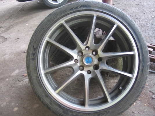 ล้อแม็กขอบ 17 สักชุด 4 รู 100 พร้อมยาง ลดแล้วอยากขาย