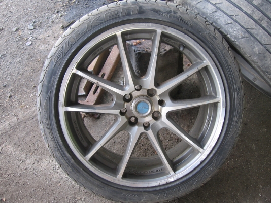 ล้อแม็กขอบ 17 สักชุด 4 รู 100 พร้อมยาง ลดแล้วอยากขาย