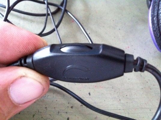 ขาย ชุดหูฟัง พร้อมไมด์ SONY เสียงดี มือสอง ตามรูป พร้อมส่ง ต่อรองได้ คลองใหม่ สามพราน นครปฐม ขาย ชุดหูฟัง พร้อมไมด์ SONY เสียงดี มือสอง ตามรูป พร้อมส่ง ต่อรองได้ คลองใหม่ สามพราน นครปฐม