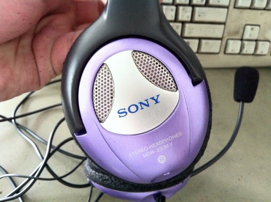 ขาย ชุดหูฟัง พร้อมไมด์ SONY เสียงดี มือสอง ตามรูป พร้อมส่ง ต่อรองได้ คลองใหม่ สามพราน นครปฐม ขาย ชุดหูฟัง พร้อมไมด์ SONY เสียงดี มือสอง ตามรูป พร้อมส่ง ต่อรองได้ คลองใหม่ สามพราน นครปฐม