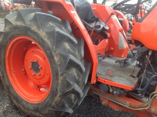 ขายรถแทรคเตอร์ รุ่น L4508 มือสองพร้อม ใบมีดดันดิน+โรตารี่