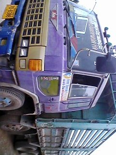 ขายด่วน!ฮีโน่3ใบปัด 12 ล้อ 2เพลา  ขาย2คันราคา 1,700,000 ราคาต่อรองได้คร๊าบ