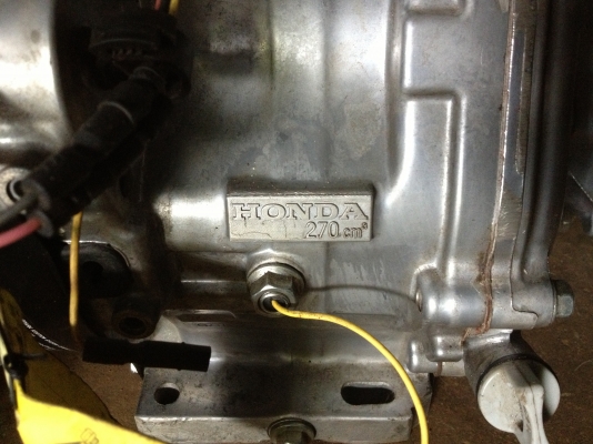 ขายเครื่อง HONDA 9 แรงระบบเฟืองทด