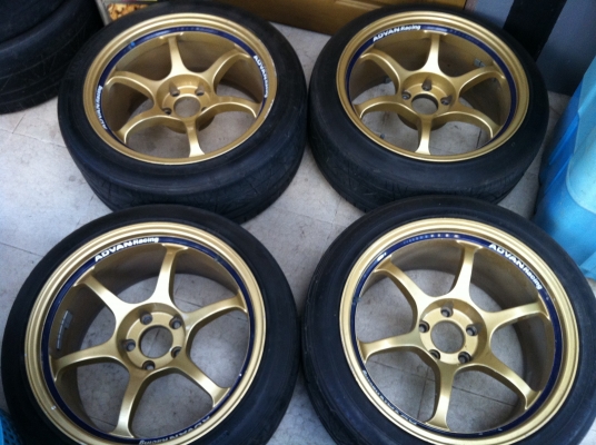 ล้อแท้ rg1 ขอบ18 กว้าง9.5นิ้ว 4วง