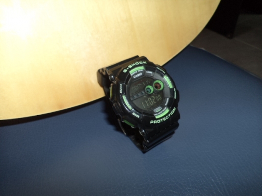 กีต้าร์ + นาฬิกา G-Shock กีต้าร์ + นาฬิกา G-Shock