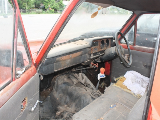 ฟอรด์ คูเรียร์ 4 ขอแท้แห้งๆ เลยครับสำหรับผู้ที่ชื่นชอบบอดี้นี้ครับ