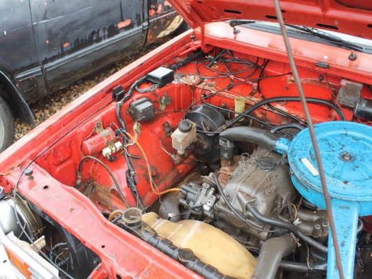 ฟอรด์ คูเรียร์ 4 ขอแท้แห้งๆ เลยครับสำหรับผู้ที่ชื่นชอบบอดี้นี้ครับ