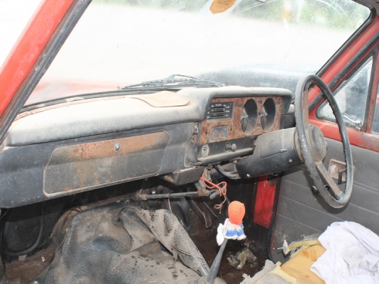 ฟอรด์ คูเรียร์ 4 ขอแท้แห้งๆ เลยครับสำหรับผู้ที่ชื่นชอบบอดี้นี้ครับ