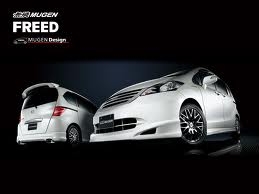 สปอย์เลอร์หลังสีดำ Honda Freed สภาพสวยครับ สปอย์เลอร์หลังสีดำ Honda Freed สภาพสวยครับ