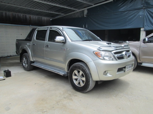 vigo 3.0G AT 4WD Double Cab สีบรอนด์เงิน ปี2007