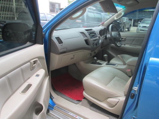vigo 3.0G AT 4WD Double Cab สีฟ้า ปี2006