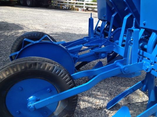 มาแล้ว!!!เครื่องหยอดข้าวโพด/ถั่ว/ทานตะวัน สภาพ80เปอเซ็น มาแล้ว!!!เครื่องหยอดข้าวโพด/ถั่ว/ทานตะวัน สภาพ80เปอเซ็น